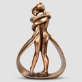 Sculptură cu un cuplu îmbrățișat - statuetă decorativă din rășină cu aspect de bronz